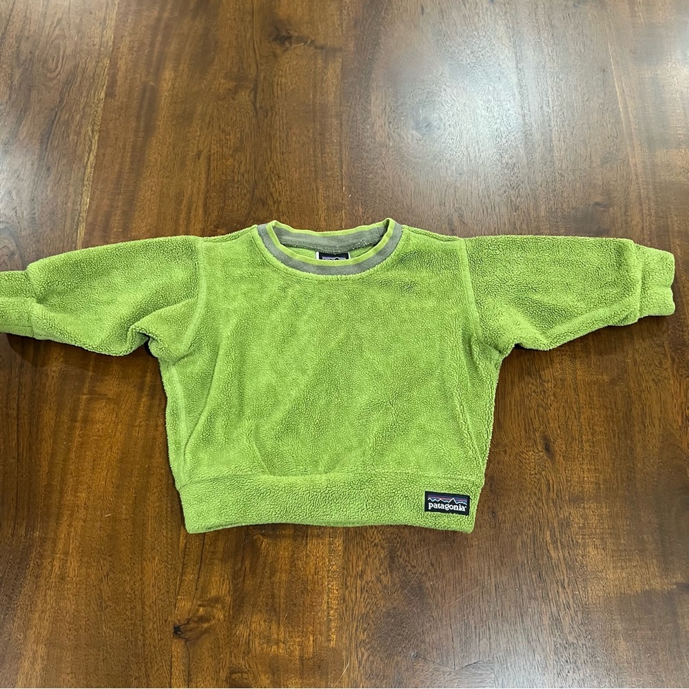 Patagonia Fleece Pullover Sweatshirt Size‎ 3 Months